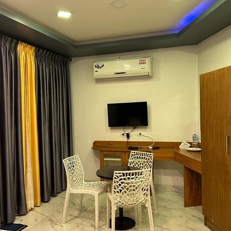 G Hotel Kottakuppam 外观 照片